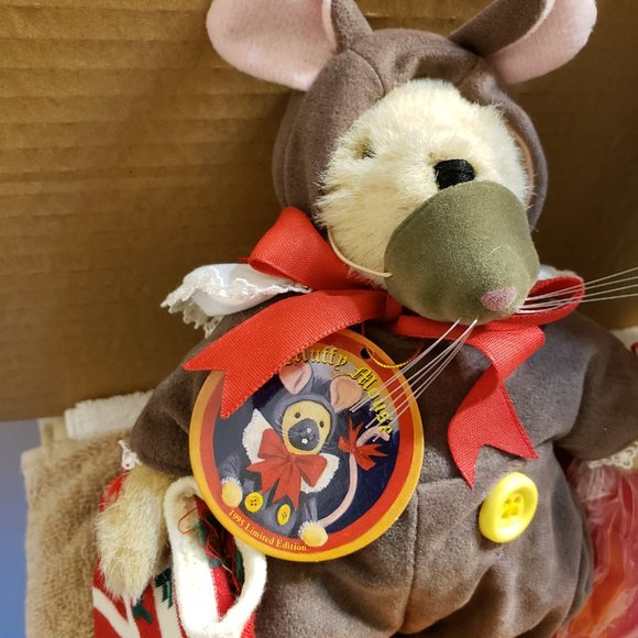 North American Bear Co Muffy Vanderbear Twas the Night Before Christmas Mouse - Picture 2 of 5